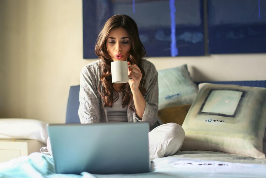 Photo by Andrea Piacquadio: https://www.pexels.com/photo/woman-in-grey-jacket-sits-on-bed-uses-grey-laptop-935743/ Photo by Andrea Piacquadio: https://www.pexels.com/photo/woman-in-grey-jacket-sits-on-bed-uses-grey-laptop-935743/